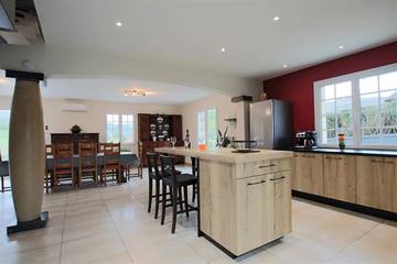 Location De Vacances pour 11 Personnes dans Ahaxe-Alciette-Bascassan, Région de Bayonne, Photo 4