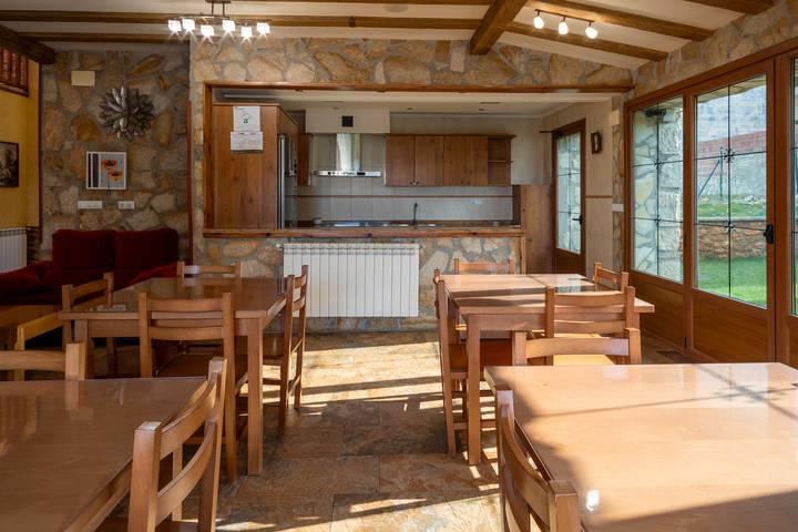 Chalet para 16 personas, con jardín, Se admiten mascotas en el País Vasco - 4