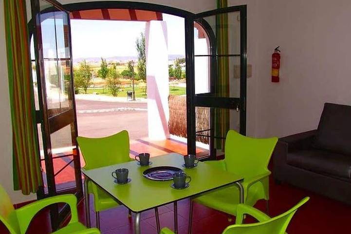 Bungalow mit Terrasse - Platz für 2 Personen in Humilladero, Málaga Provinz