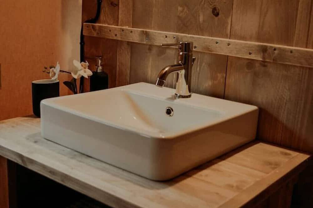 Luna & Hera - Luxury Vintage Glamping! in Worcestershire