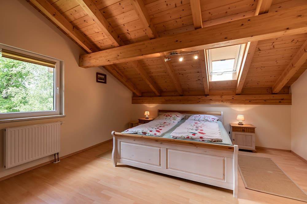 Ganze Wohnung, Birkeneck 1 (Dg), castle view dream holiday apartment in Neuschwanstein, Schwangau
