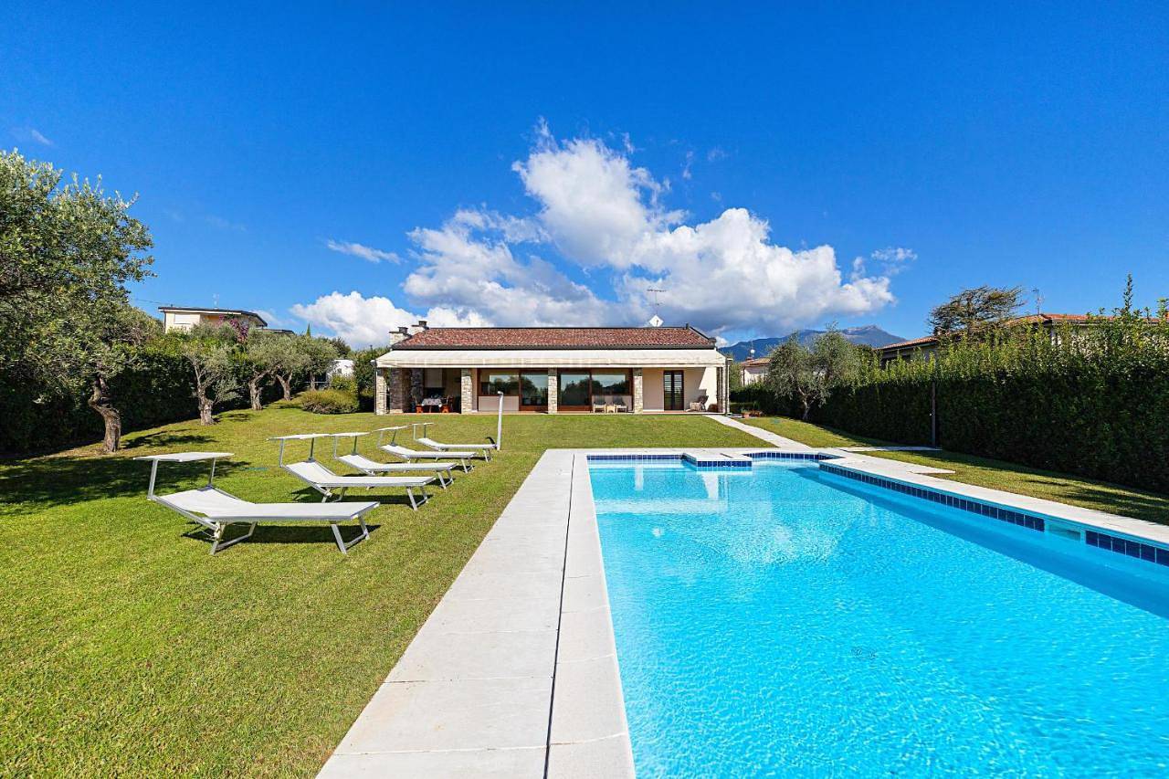 Villa Elisabetta in San Felice del Benaco, Prealpi Gardesane