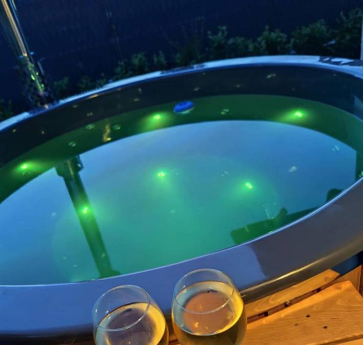 Gîte pour 2 personnes, avec jacuzzi et terrasse ainsi que sauna et jardin dans Kobyla Gora - 3