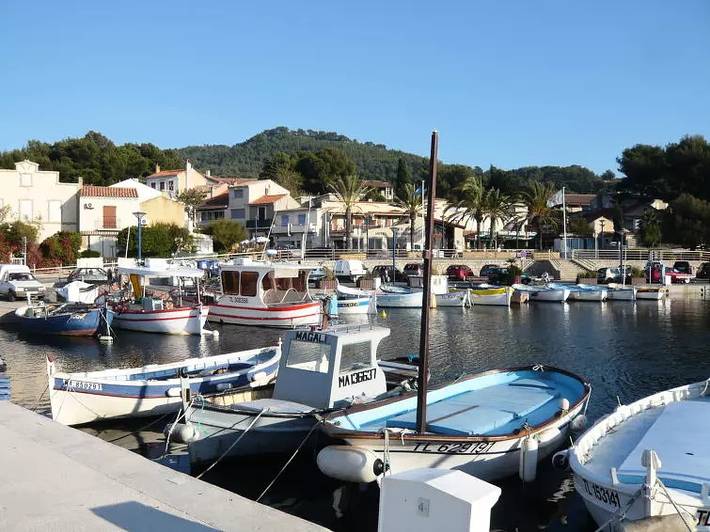 Gîte pour 4 personnes, avec piscine et terrasse dans Plage de la Madrague - 2