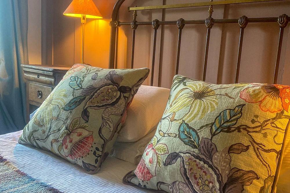 Appartement entier, Appartement de vacances indépendant avec jardin privé in Meyrannes, Parc national des Cévennes