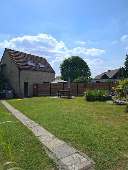 Appartement de vacances pour 5 personnes, avec Jacuzzi et Terrasse ainsi que Jardin et Piscine à Geraardsbergen