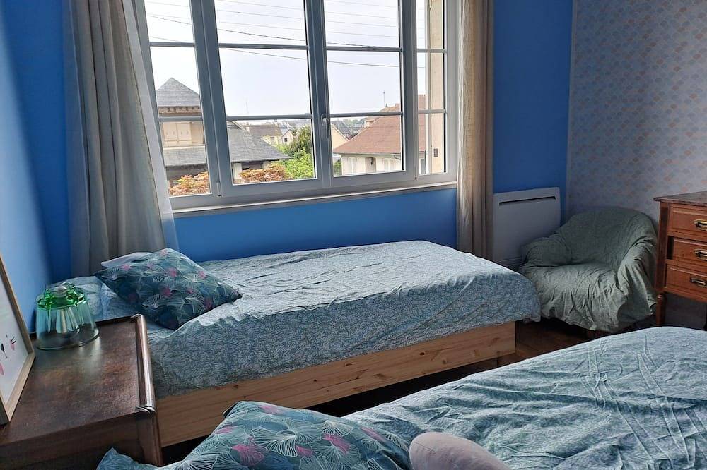 Riva Bella - House of the 30s in Ouistreham, Caen region