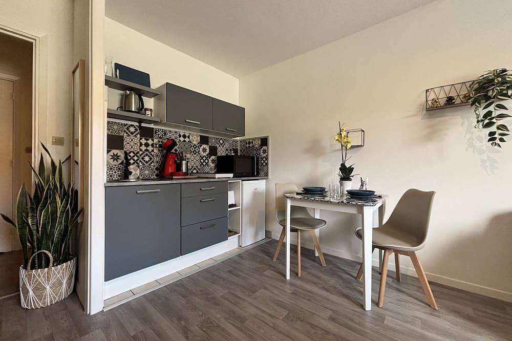Apartamento entero, Ô Repos ★Studio ★Wifi in Châtelguyon, Región de Riom