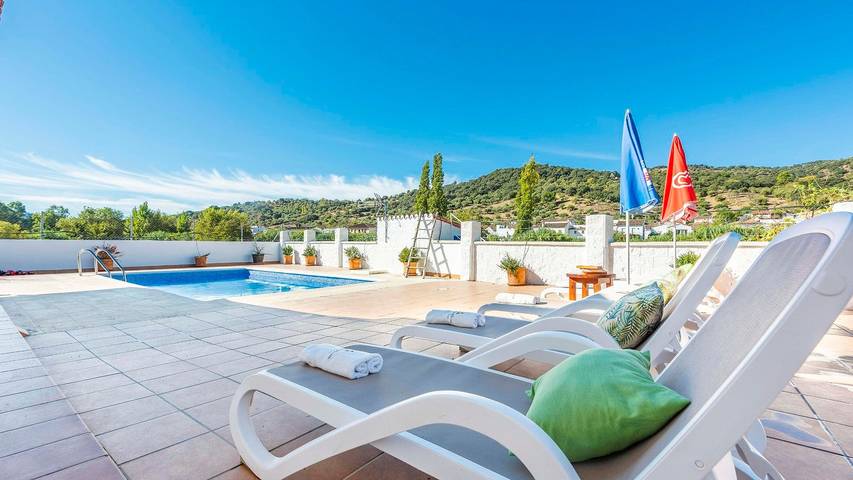 Casa rural para 7 personas, con balcón/terraza y piscina en Benalauría - 2