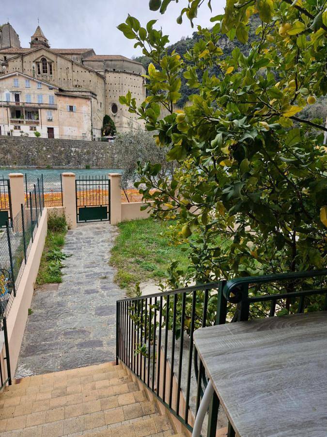 Gîte pour 5 personnes, avec vue ainsi que jardin et terrasse à Breil-sur-Roya - 3