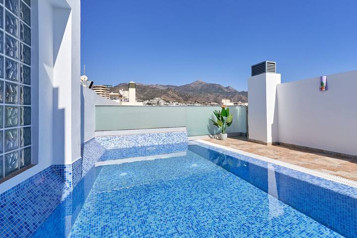 Estudio entero, Apartamento estudio "Nerja Boutique Sweet Corner B3" con piscina compartida y Wi-Fi in Nerja Centre, Nerja