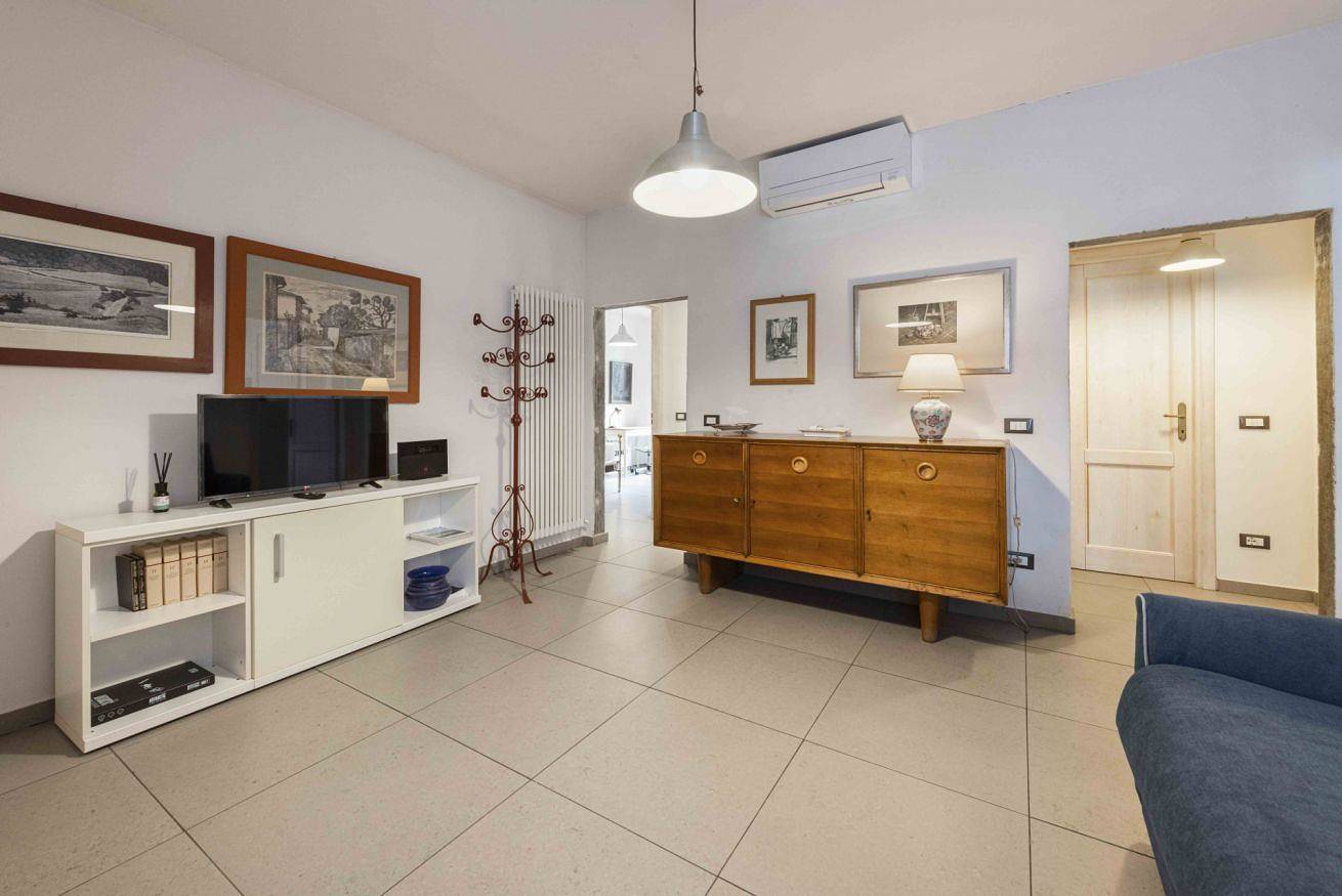 Entire apartment, Libertà 3 bedrooms By Mmega in Florence, Florence Province