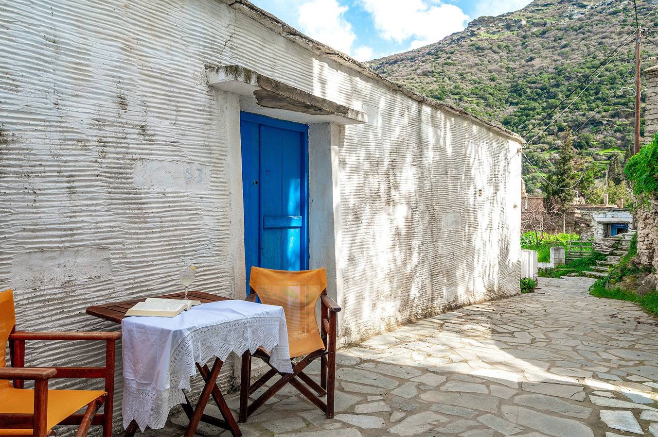 Apartamento entero, Apartamento 'Pensión Tradicional del Olivo' con vistas al mar y Wi-Fi in Fallika, Andros (desambiguación)