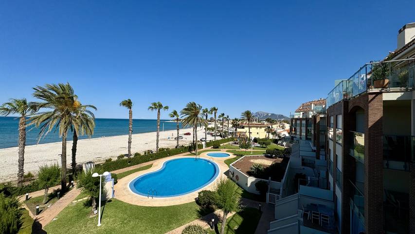 Ferienwohnung für 4 Personen, mit Terrasse und Garten sowie Kinderpool in Dénia