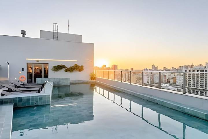Casas e apartamentos de temporada para 2 pessoas, com piscina e terraço em Porto Alegre