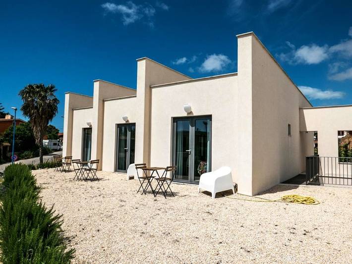 B&b per 2 persone, con Balcone e Terrazza nonché Giardino e Panorama a Porto Empedocle