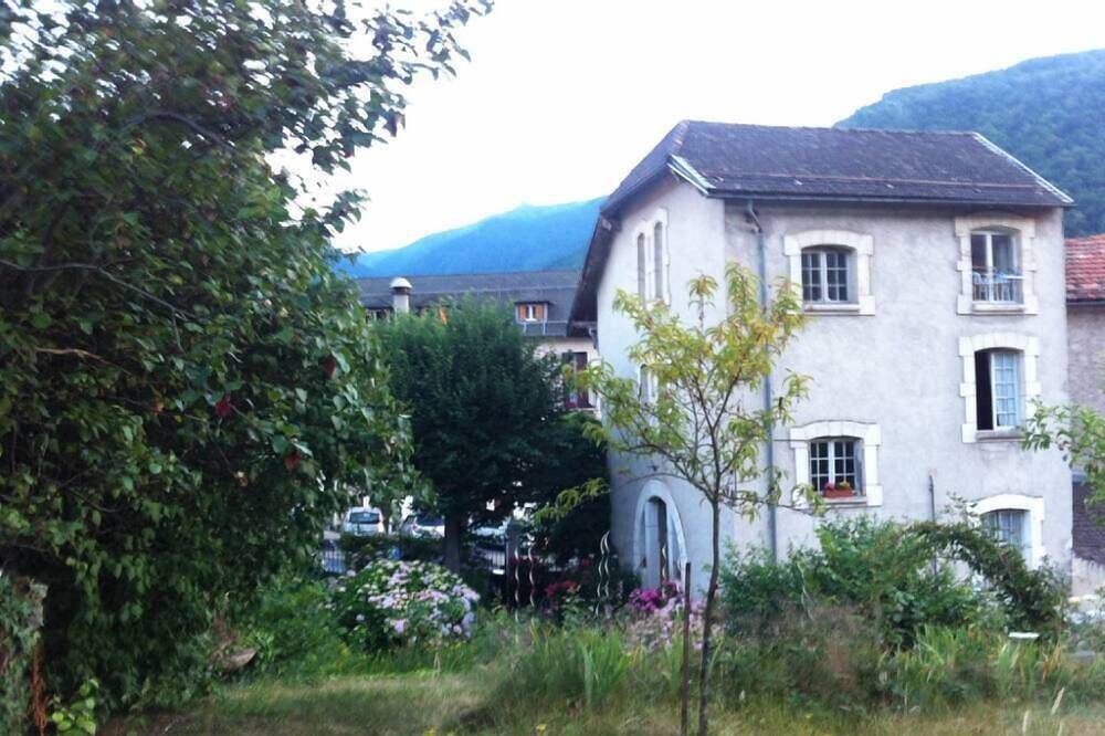 Appartement De Vacances pour 7 Personnes dans Ax-les-Thermes, Pyrénées