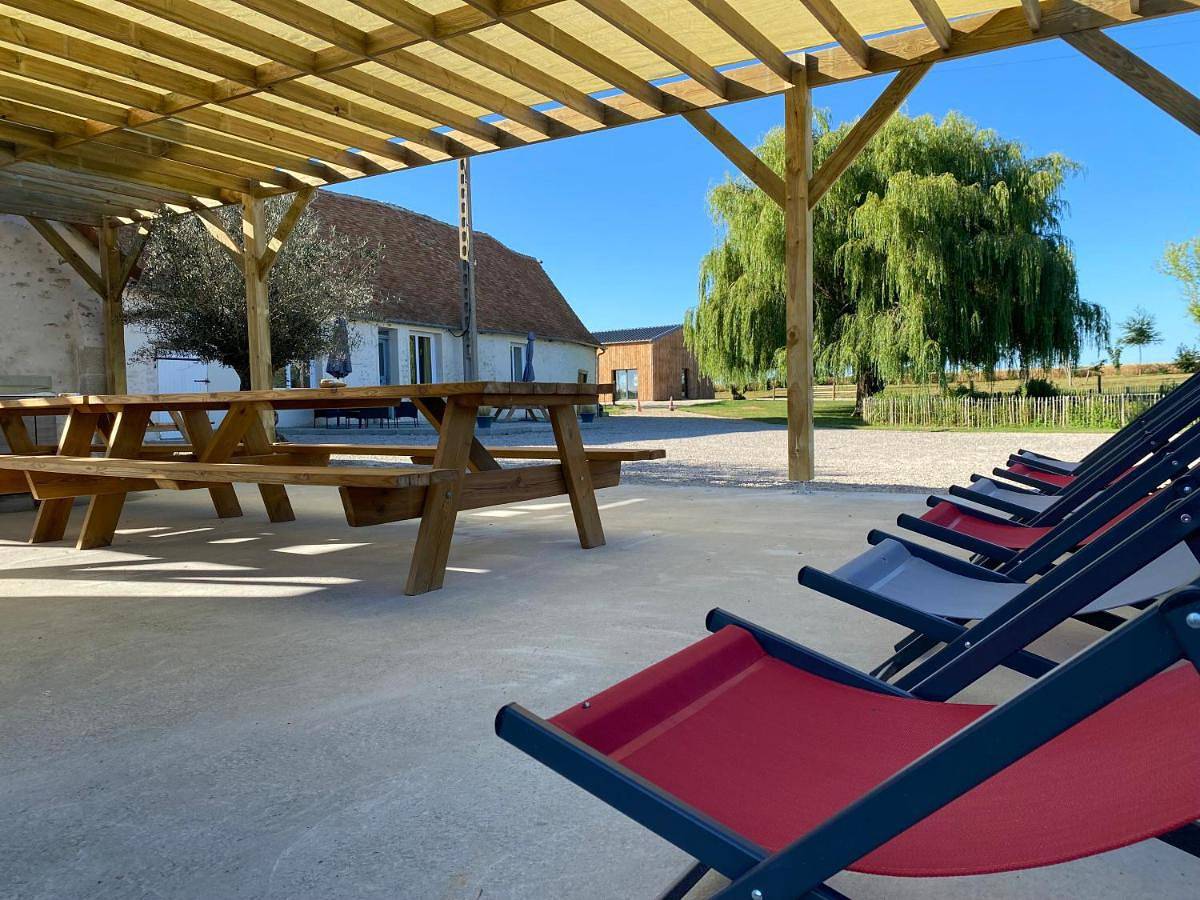 Gîte du Petit tenu 17 couchages -jacuzzi -2h Paris et 6 min gare Vivoin in Nouans, Sarthe