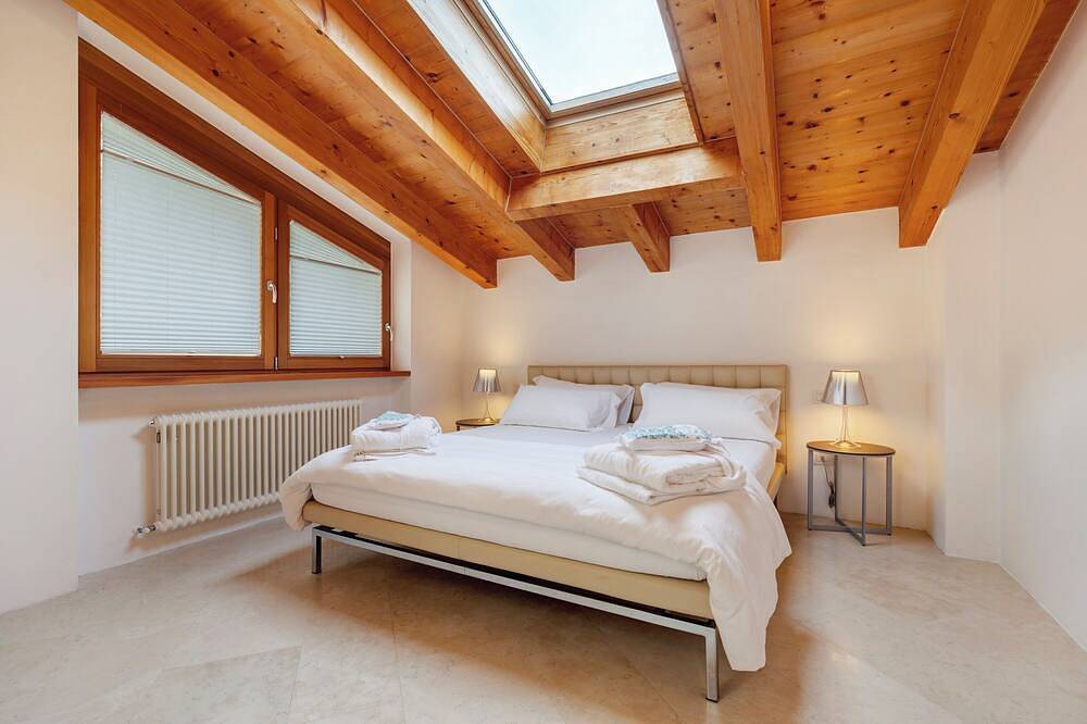 Ganze Wohnung, Ferienwohnung 'Antea' mit Seeblick, Wlan und Klimaanlage in Limone sul Garda, Gardasee-Berge