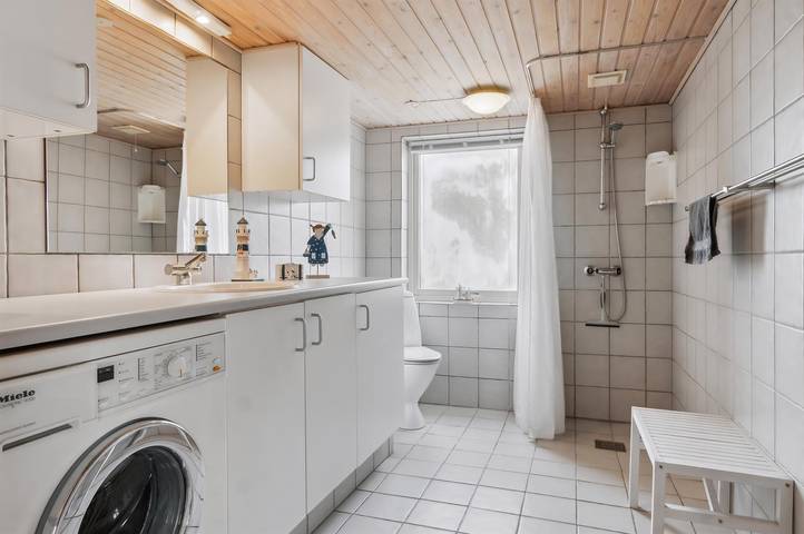 Nice home in Vestervig w/ Wifi and 4 Bedrooms in Vestervig, Agger