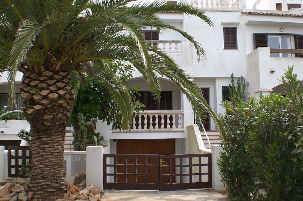 Holiday house with beautiful sea view in Colonia de Sant Jordi in Colònia de Sant Jordi, Ses Salines