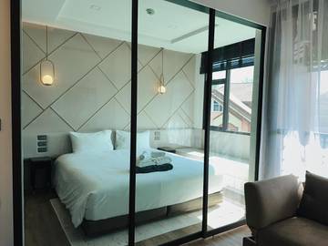 Gîte pour 2 personnes, avec piscine et balcon à Karon Beach