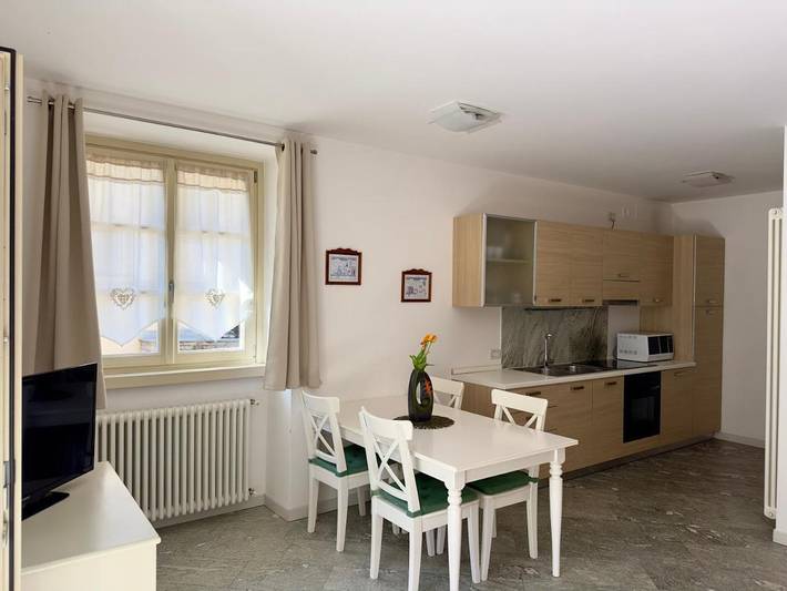 Gîte pour 5 personnes, avec terrasse et vue, animaux acceptés à Chiavenna - 3