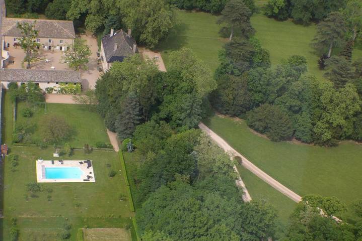 Maison d’hôte pour 5 personnes, avec Terrasse et Jardin ainsi que Piscine et Vue dans La Chapelle-de-Guinchay