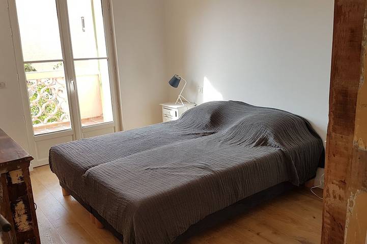 Town House 5 Rooms with Garden. 300 meters Port, Center and Beaches in Bandol, Mediterranean Coast (France)