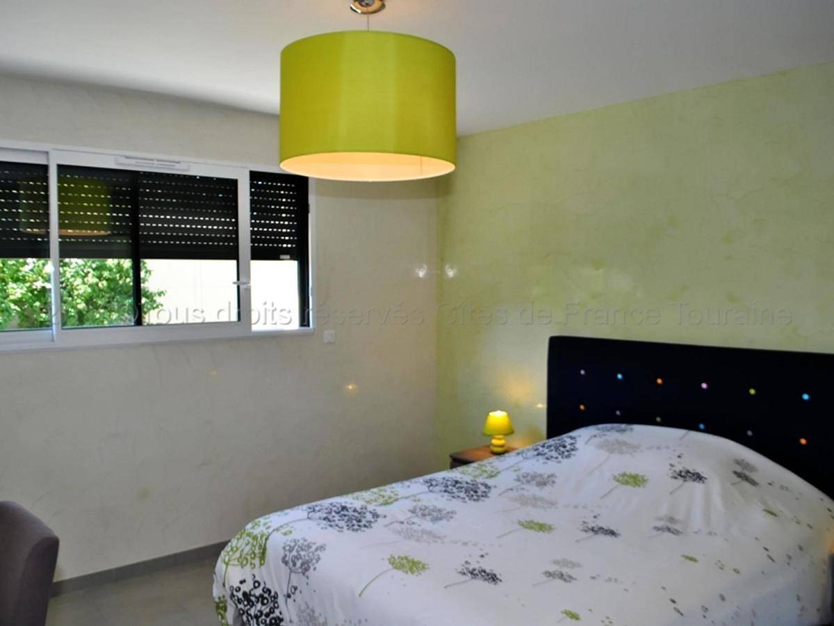 Grande maison moderne avec piscine à Tours, proche du centre-ville et de la Loire à Vélo - Fr-1-381-231 in Tours, Région de Tours