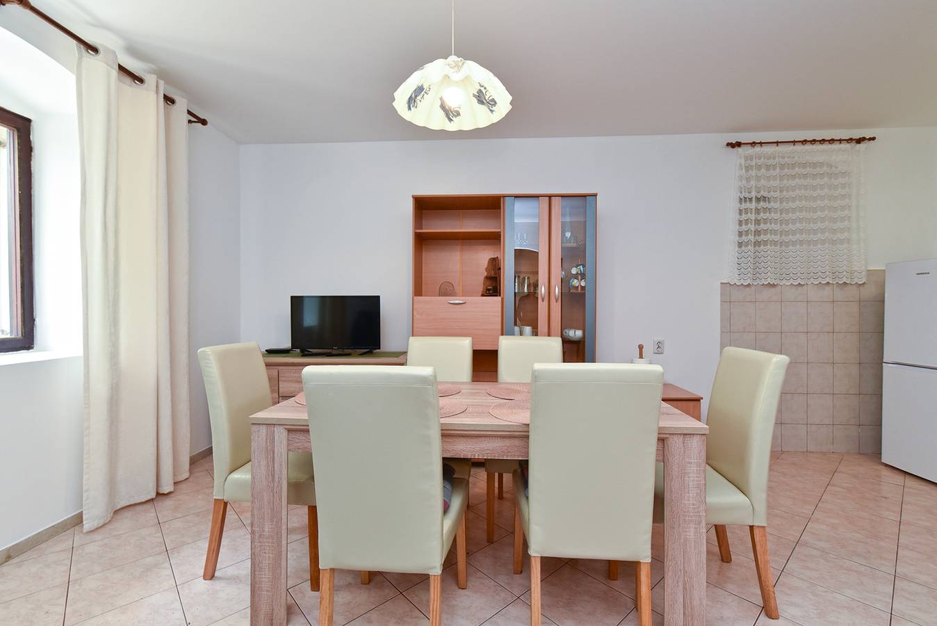 Apartamento entero, Apartamento de vacaciones para 5 personas con terraza in Fazana, Costa sur de Istria