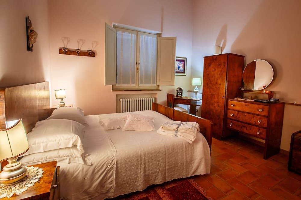 Geheel appartement, Villa Nuba, residentie Bonfigli, Spa-kamer, wifi, open haard, zwembad Eco, 5min van het centrum in Perugia, Provincie Perugia