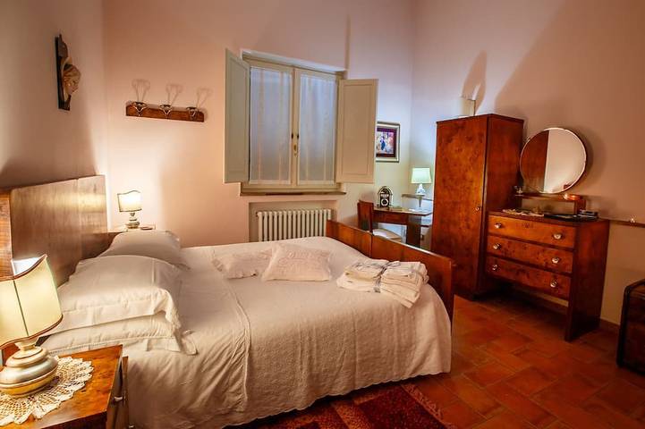 Appartamento intero, Villa Nuba,romantica residenza con Spa room,camino,Eco piscina,5min dal centro in Perugia, Perugia e dintorni