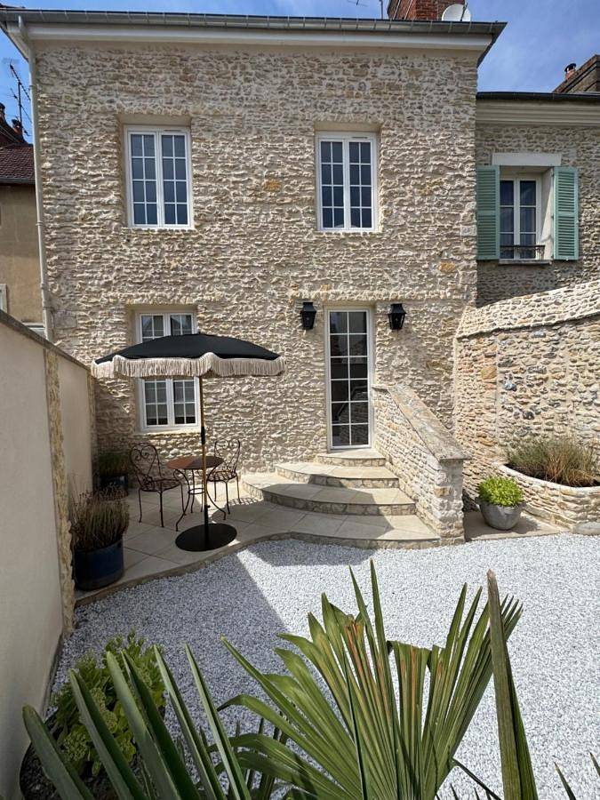 Gîte pour 2 personnes, avec vue et jardin, animaux acceptés à Pacy-sur-Eure