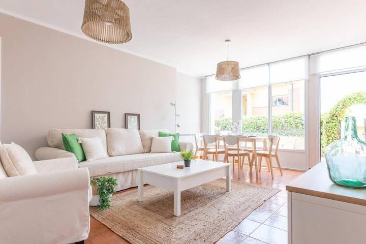 Apartamento para 4 personas, con Balcón además de Terraza y Jardín en San Vicente de la Barquera