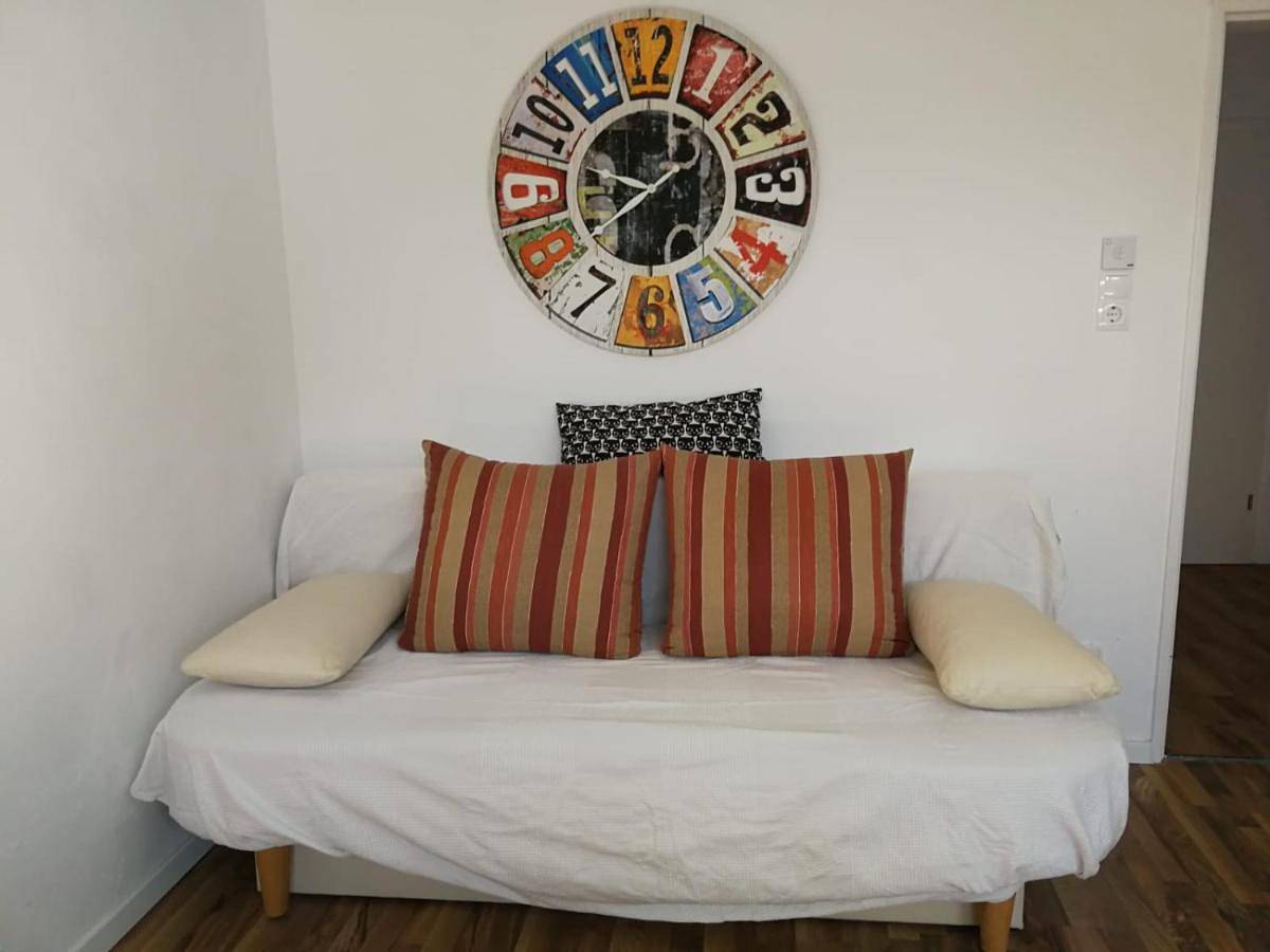 Appartement de vacances entier, Gästezimmer mit eigenem Bad in Reihenmittelhaus in Feucht, Frankenalb