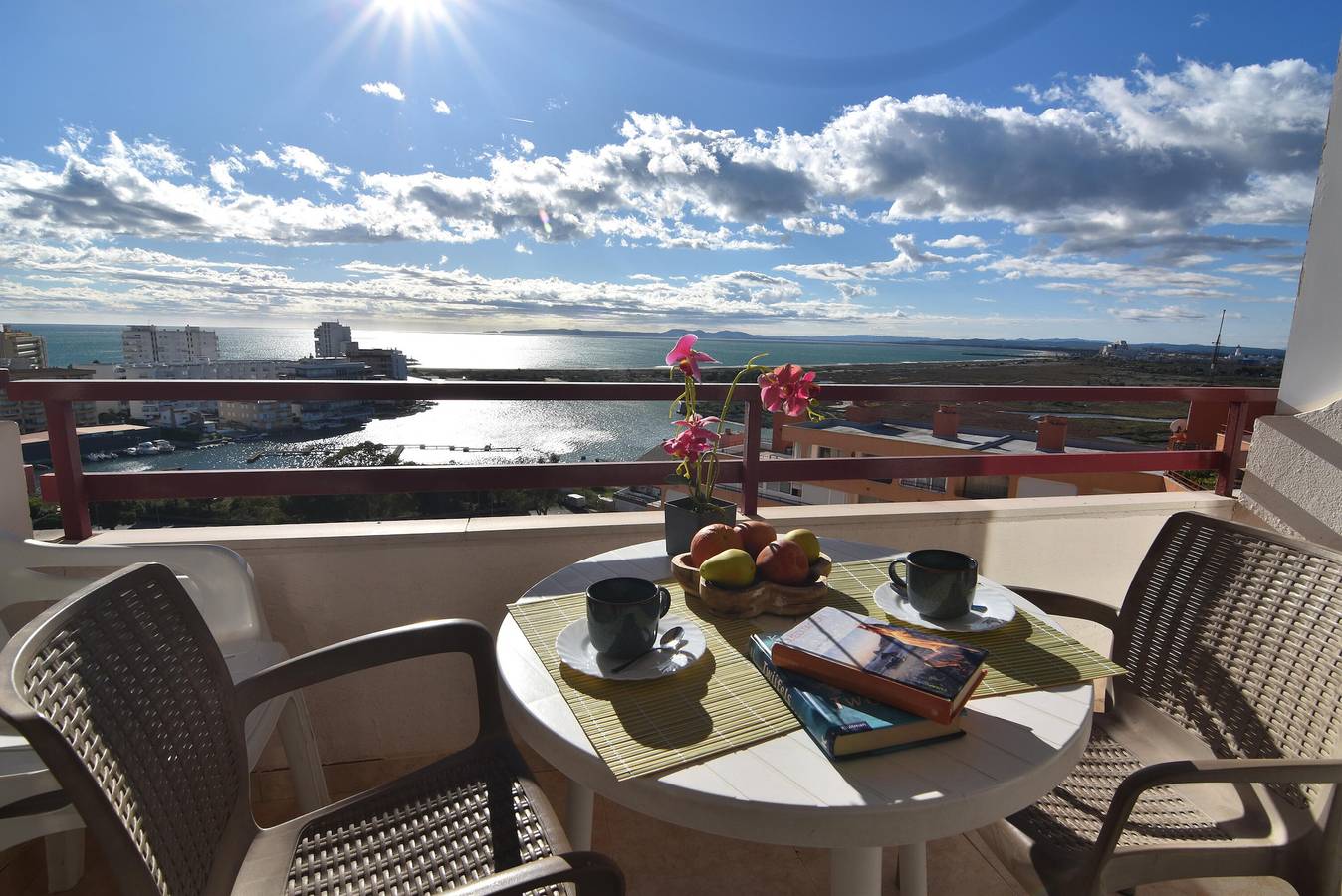 Studio entier, Appartement à Roses avec piscine, proche de la plage et du centre, idéal pour des vacances confortables et relaxantes. in Santa Margarida, Roses