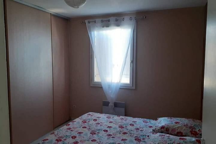 Location de vacances pour 8 personnes, avec terrasse et jardin à La Crau - 4