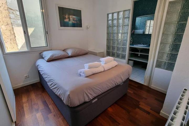 Gîte pour 4 personnes, avec terrasse dans Office De Tourisme De Montpellier