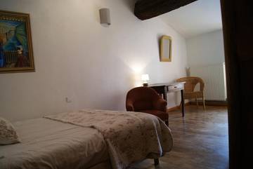 Gîte pour 6 personnes, avec terrasse et piscine, animaux acceptés à Caunes-Minervois