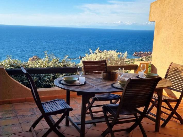 Appartement de vacances pour 5 personnes, avec Balcon ainsi que Jardin et Piscine