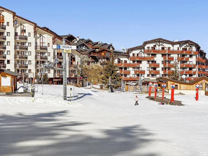 Ganze Wohnung, Pierre & Vacances Résidence Le Britania - Wohnung 4 personen - Balkon in La Perrière, Courchevel