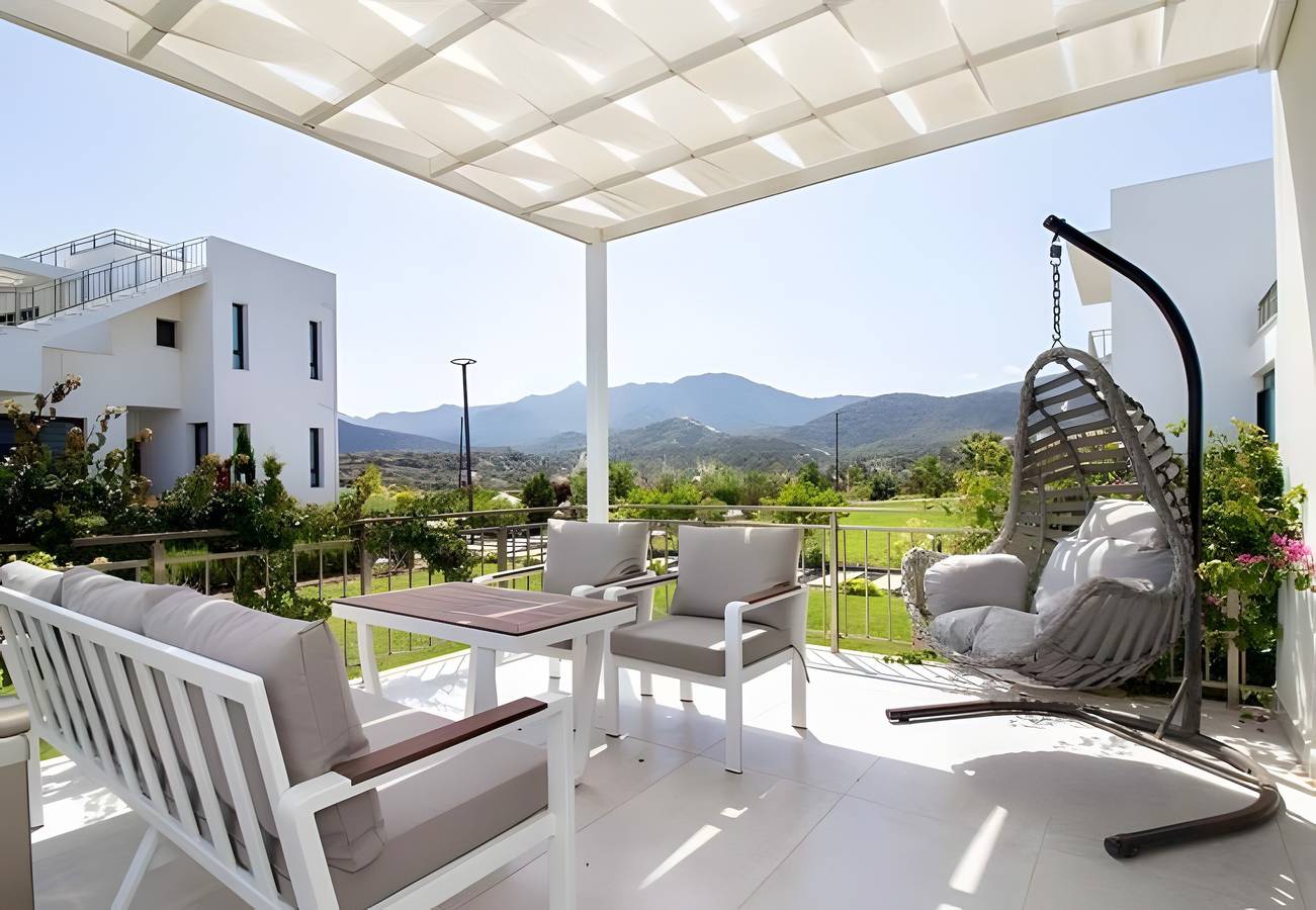 Apartamento entero, Apartamento con jardín junto al mar para 3 personas, wifi, aire acondicionado y piscina in República Turca del Norte de Chipre