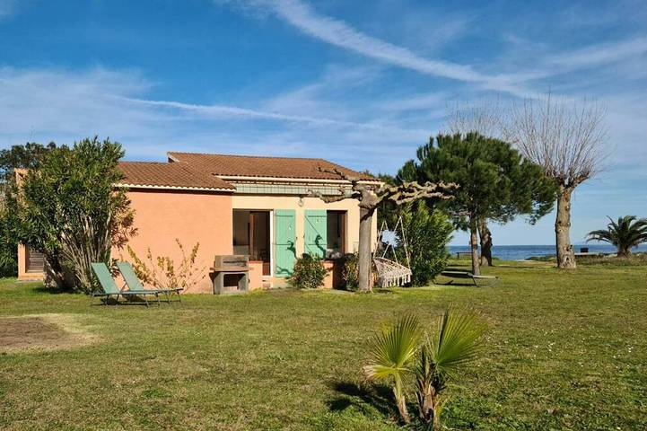 Ferienhaus für 4 Personen, mit Terrasse und Garten