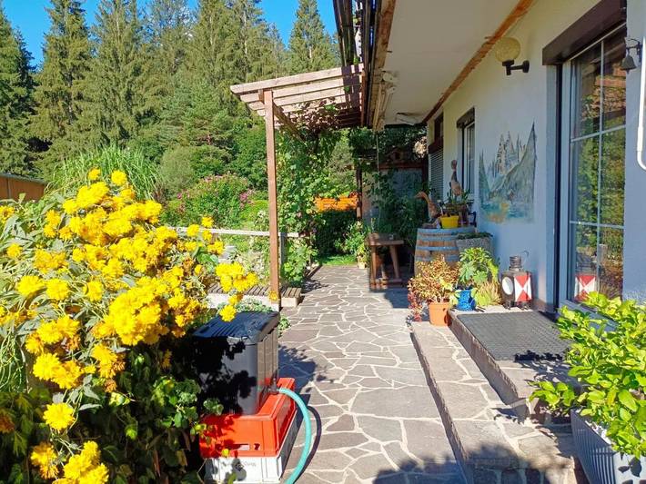 Ferienwohnung für 6 Personen, mit Balkon und Garten sowie Ausblick in Reutte - 4