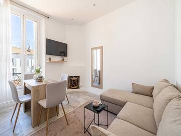 Gîte pour 4 personnes, avec balcon/terrasse et balcon dans Gare De Cannes