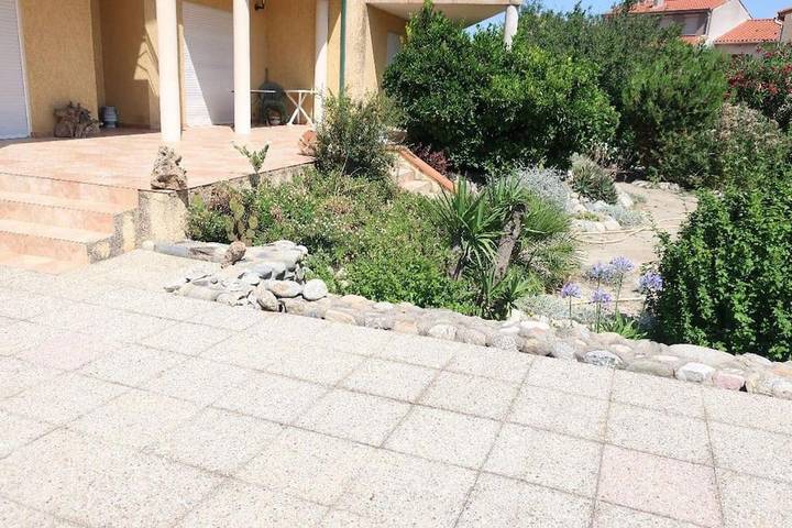 Location de vacances pour 6 personnes, avec jardin, animaux acceptés à Millas - 4