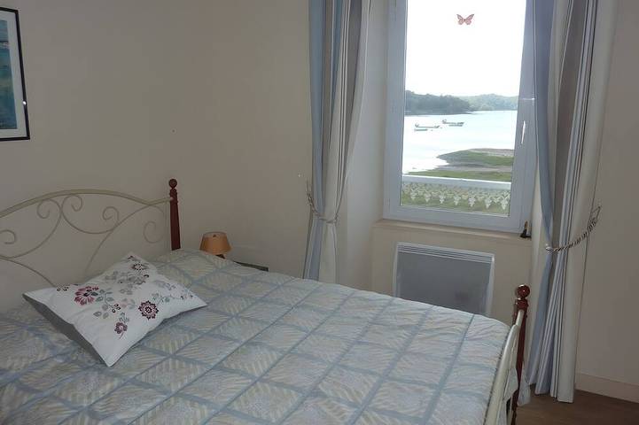 Location de vacances pour 6 personnes, avec terrasse et jardin à Plouezoc'h - 2