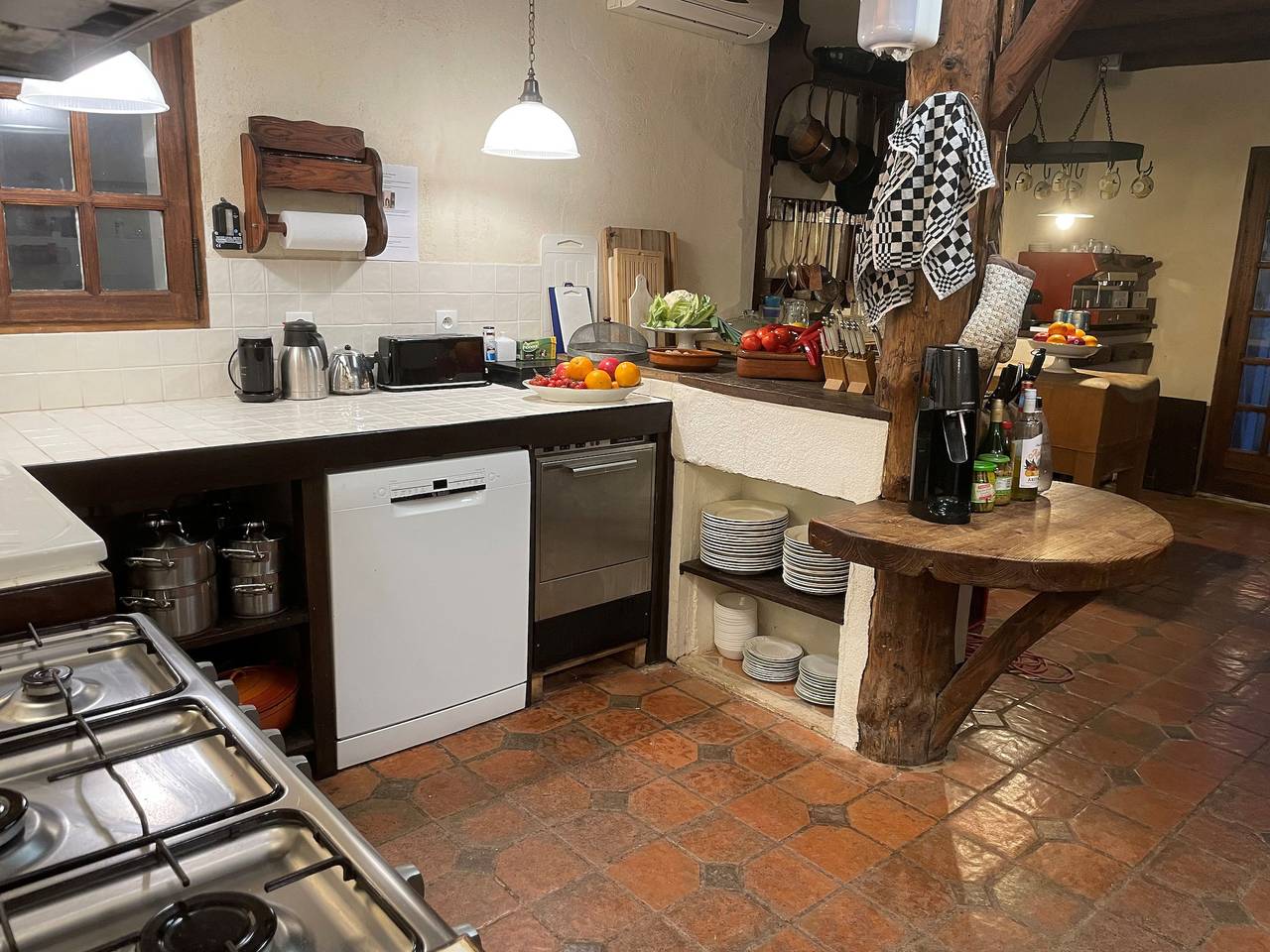 Gîte pour 12 personnes avec piscine in Saint-Léonard-de-Noblat, Région de Limoges