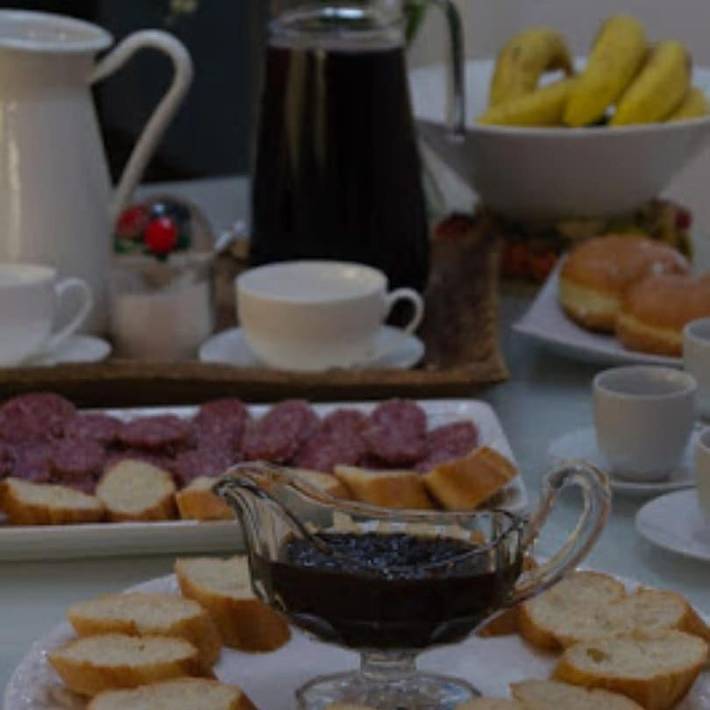 Alojamiento y desayuno para 2 personas, con vistas además de jardín y balcón - 1
